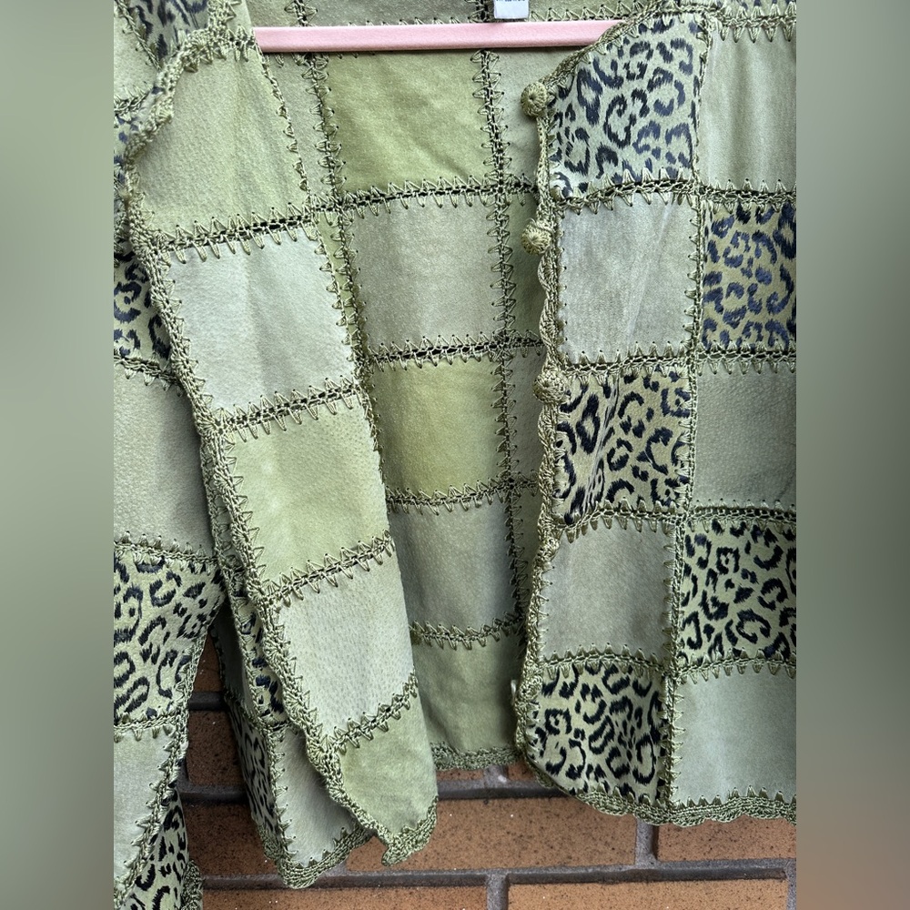 Patchwork Green Jacket With Animal Print - image 2